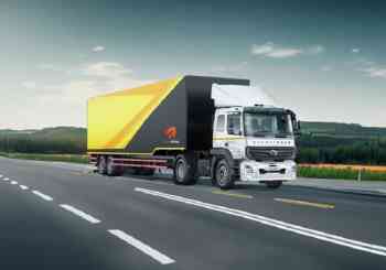 BharatBenz 4032T TorqShift Tractor Trailer photo 1